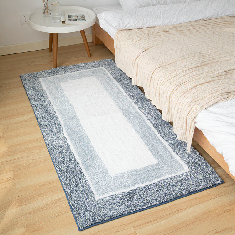 Soft Bath Mat with Striped High-Pile Surface