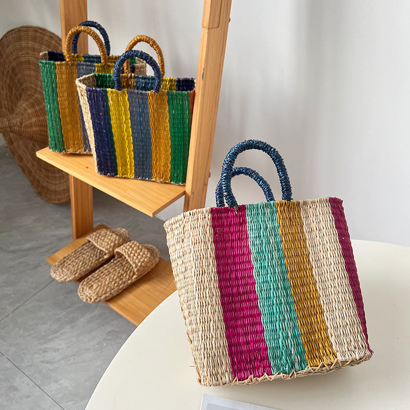 Women's versatile and handcrafted tote bag made of colorful seagrass Stornfield