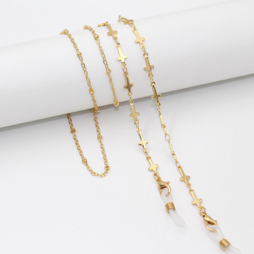 Elegant Cross-Embellished Eyewear Chain Stornfield
