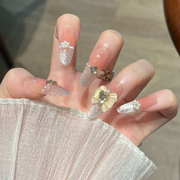 Glamorous Rhinestone-Embellished Nail Art Extensions Stornfield