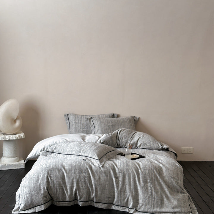 Luxurious bedding set made of cotton jacquard with lace ribbons