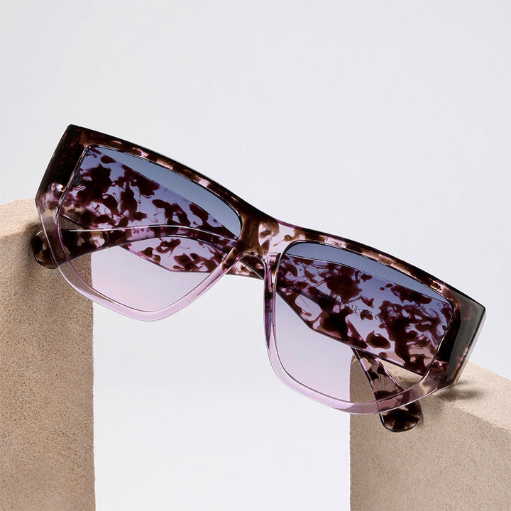Women's trendy square sunglasses with modern tortoise pattern Stornfield
