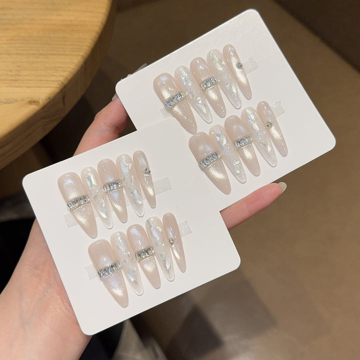 Artificial nails with elegant effect accents Stornfield