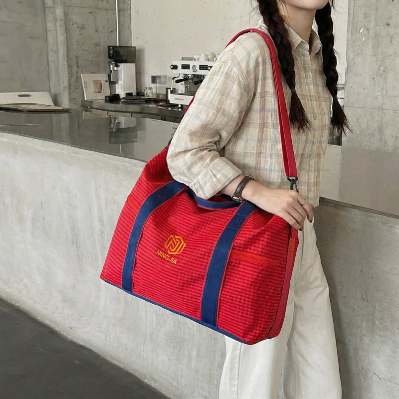 Stylish Multi-Pocket Duffle Bag Stornfield