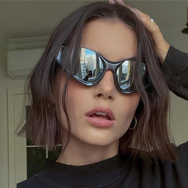 Women's sporty sunglasses with aerodynamic design Stornfield