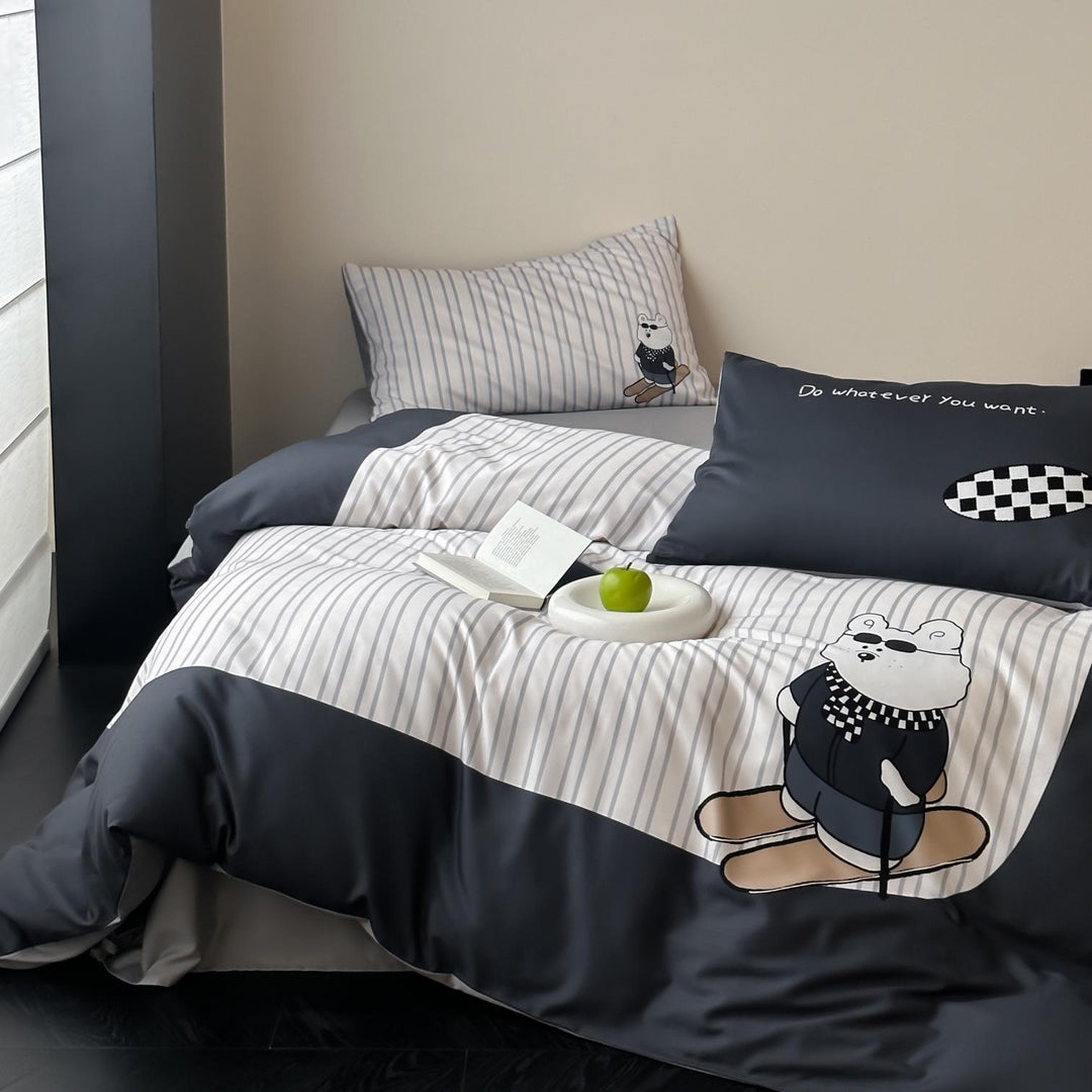 Bedding set made of cotton satin with teddy bear and breakfast print