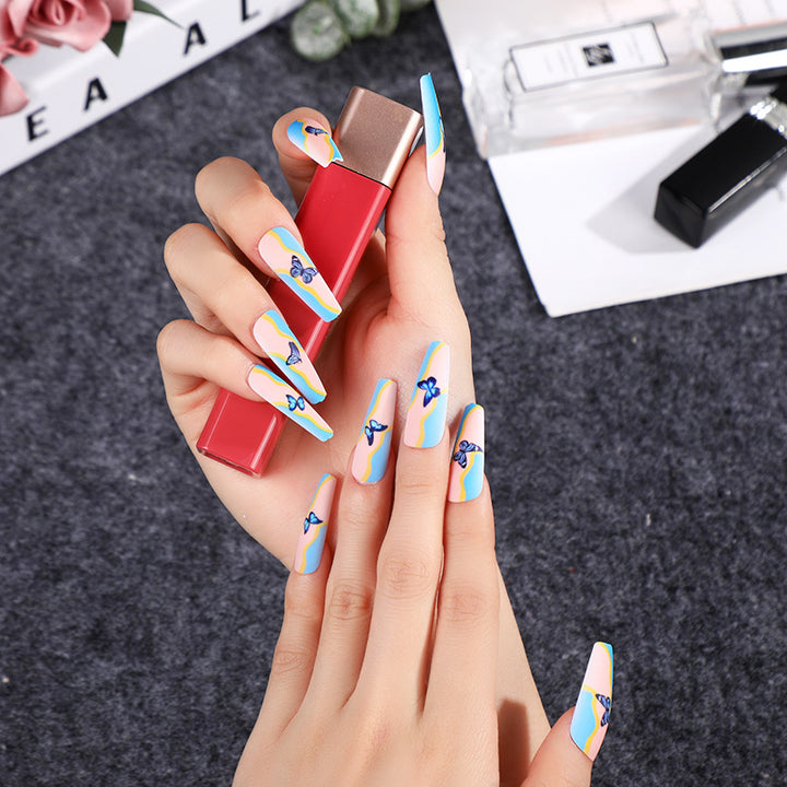 Artificial nails with creative floral designs Stornfield