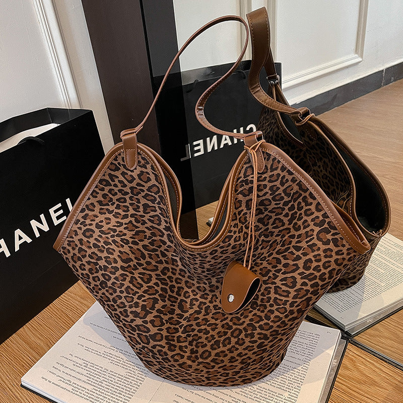 Suede Hobo Bag Stornfield