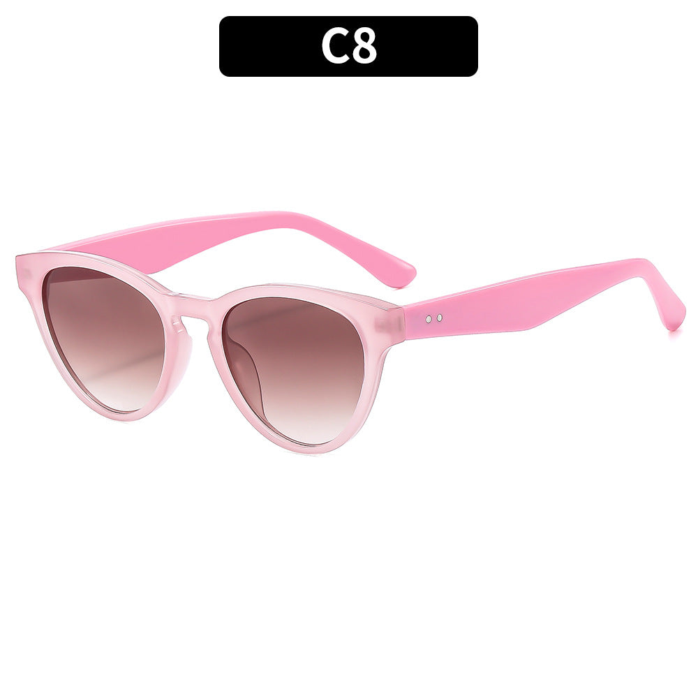 Vintage-Inspired Cat-Eye Sunglasses Elegant Style