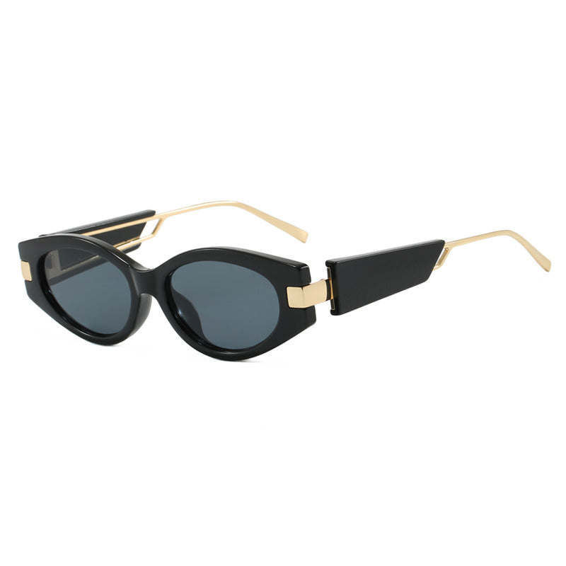 Ladies elegant Cat-Eye sunglasses with gold accents Stornfield