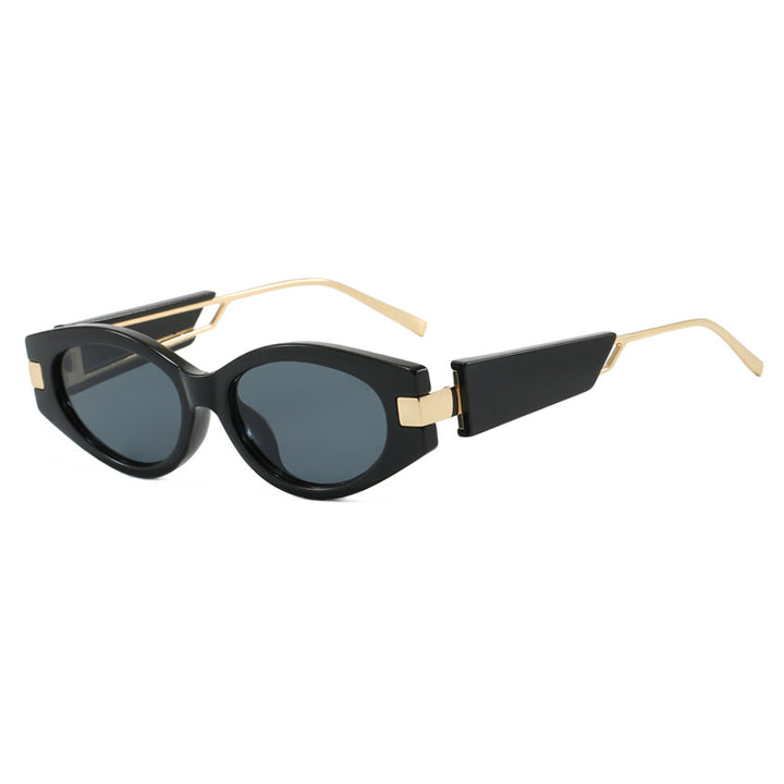 Ladies elegant Cat-Eye sunglasses with gold accents Stornfield