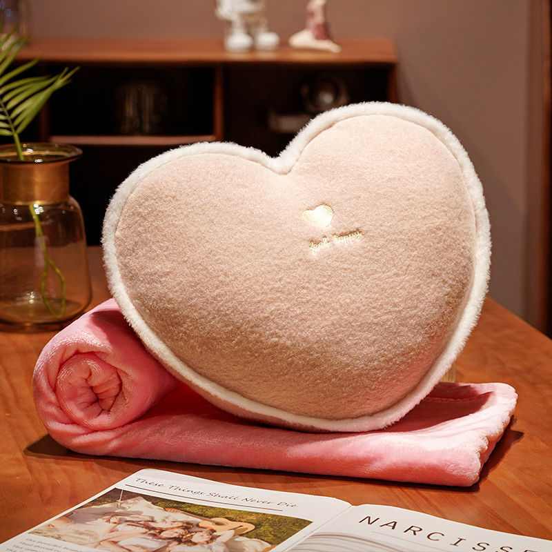 Comfortable plush pillow with ergonomic shape Stornfield