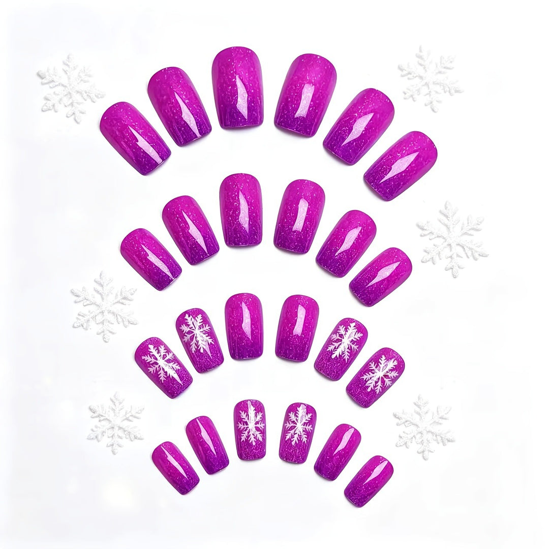 Glittering artificial nails with wintry snowflake design Stornfield
