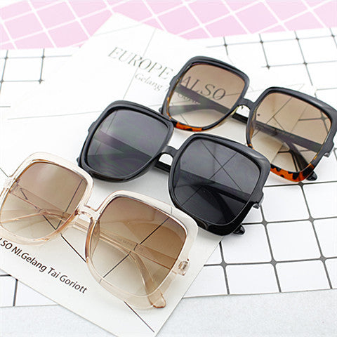 Women’s Geometric Sunglasses in Modern Design Stornfield