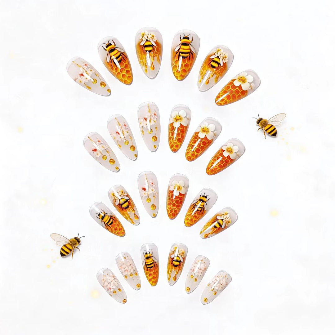 Artificial nails with honeycomb design Stornfield