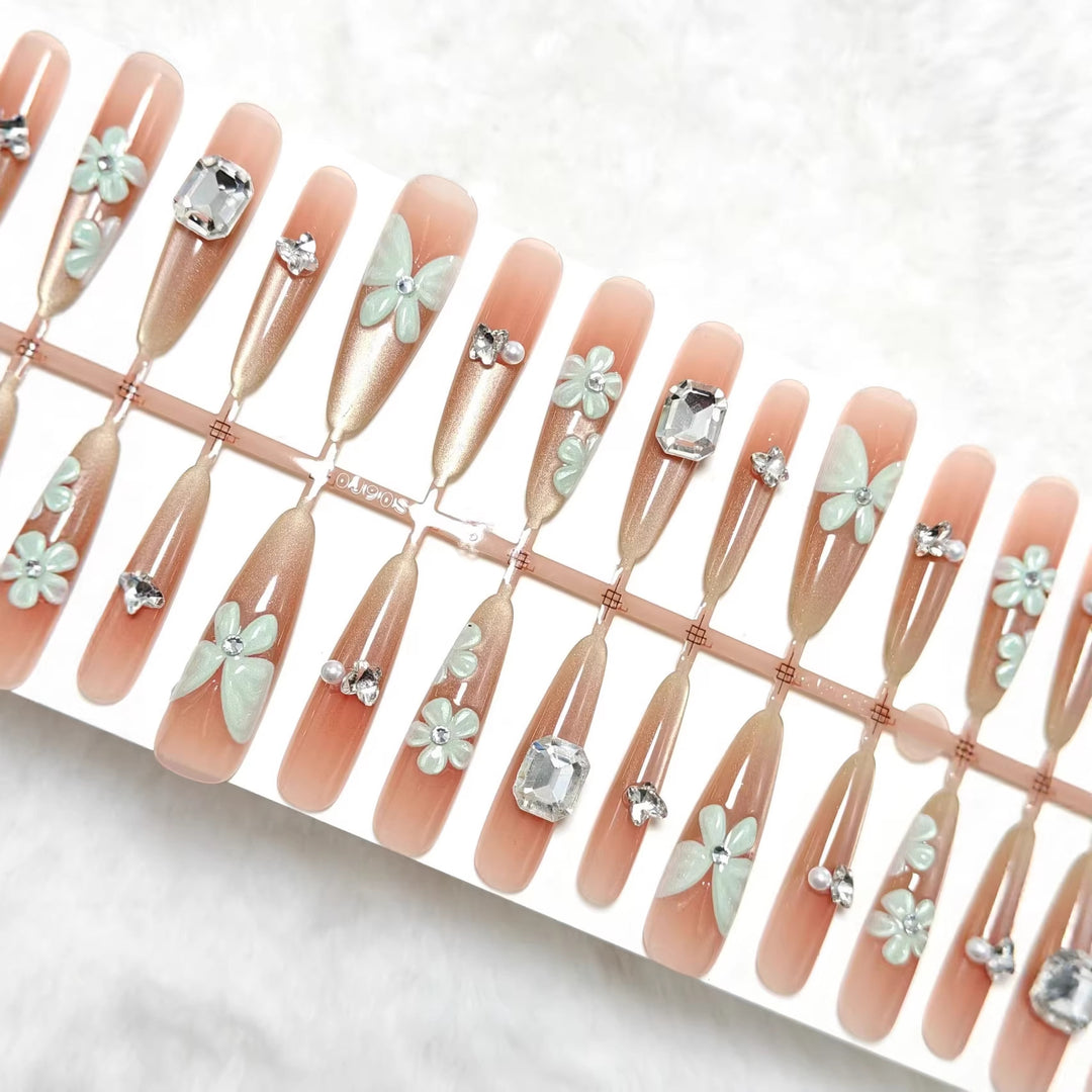Artificial nails with elegant flower and crystal design Stornfield