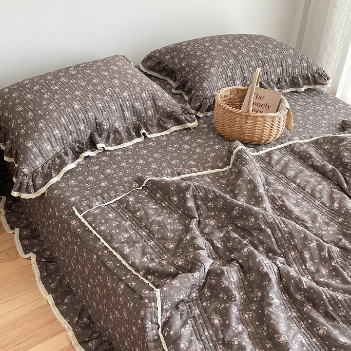 Quilted Floral Ruffled Bedspread and Pillow Sham Set