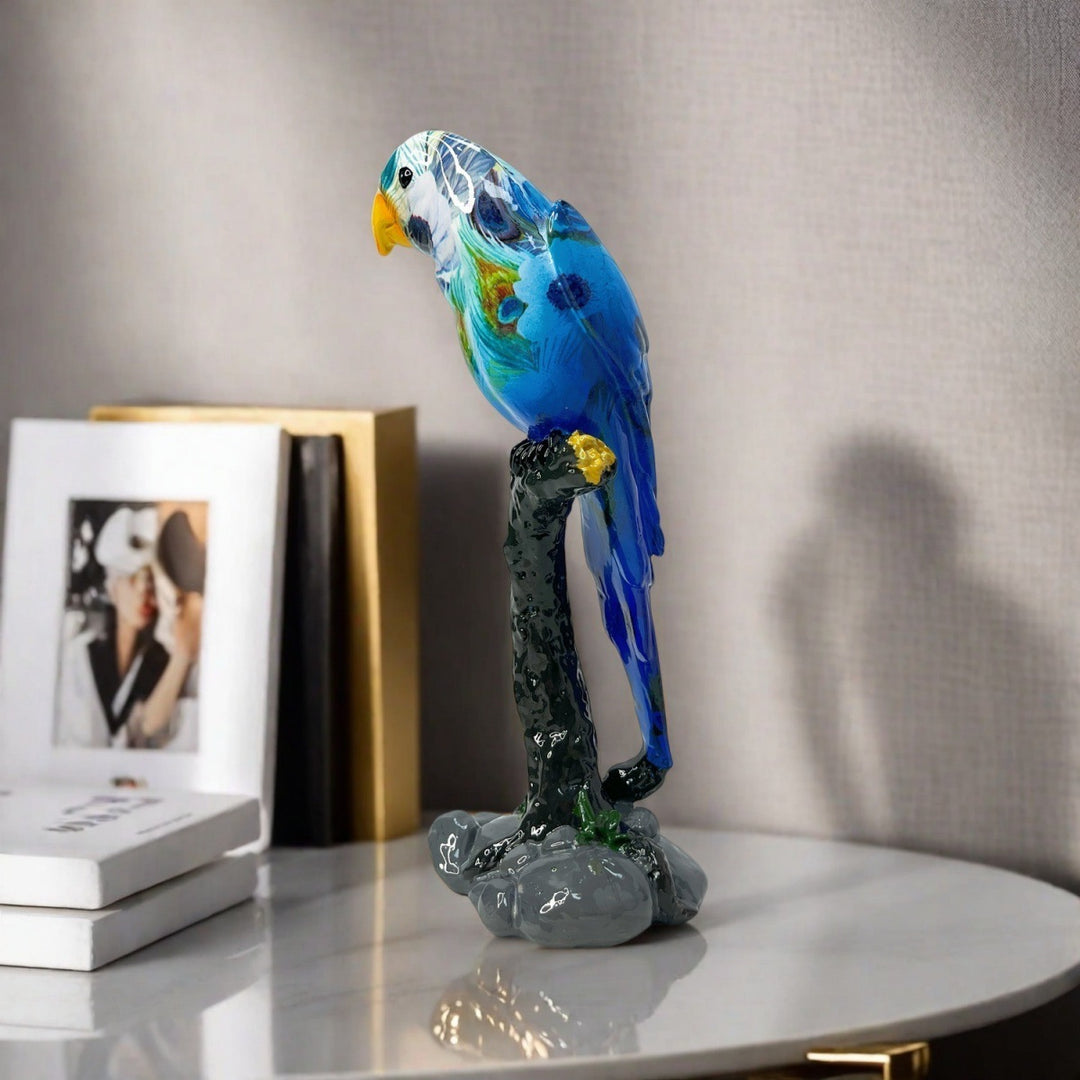 Artistic Parrot Sculpture Stornfield