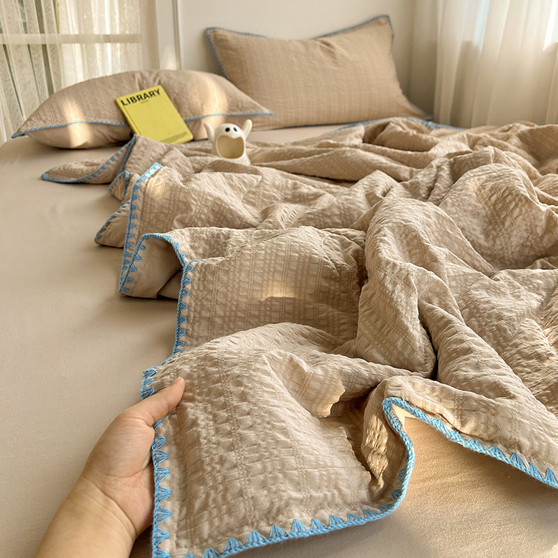 Lightweight Textured Quilt Set