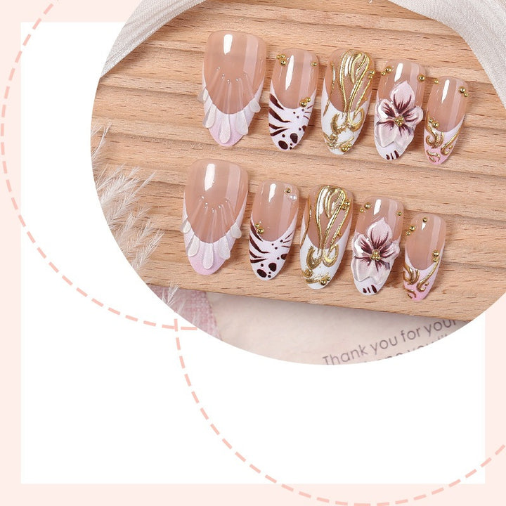 Artificial nail set with elegant design Stornfield