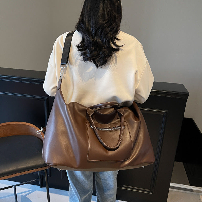 Stylish travel bag with robust design and adjustable shoulder strap Stornfield