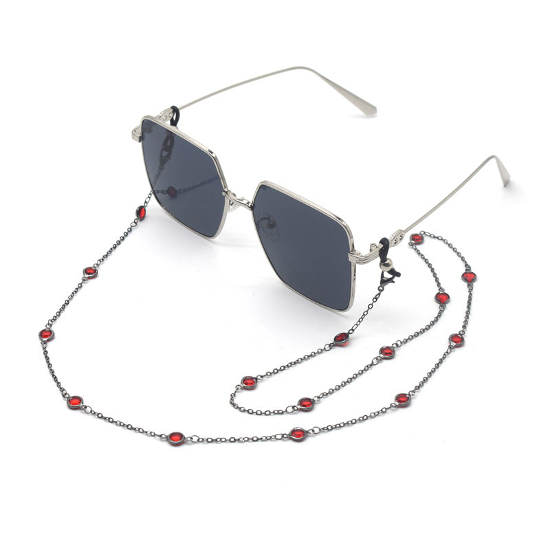 Stylish Square Sunglasses with Decorative Chain Stornfield