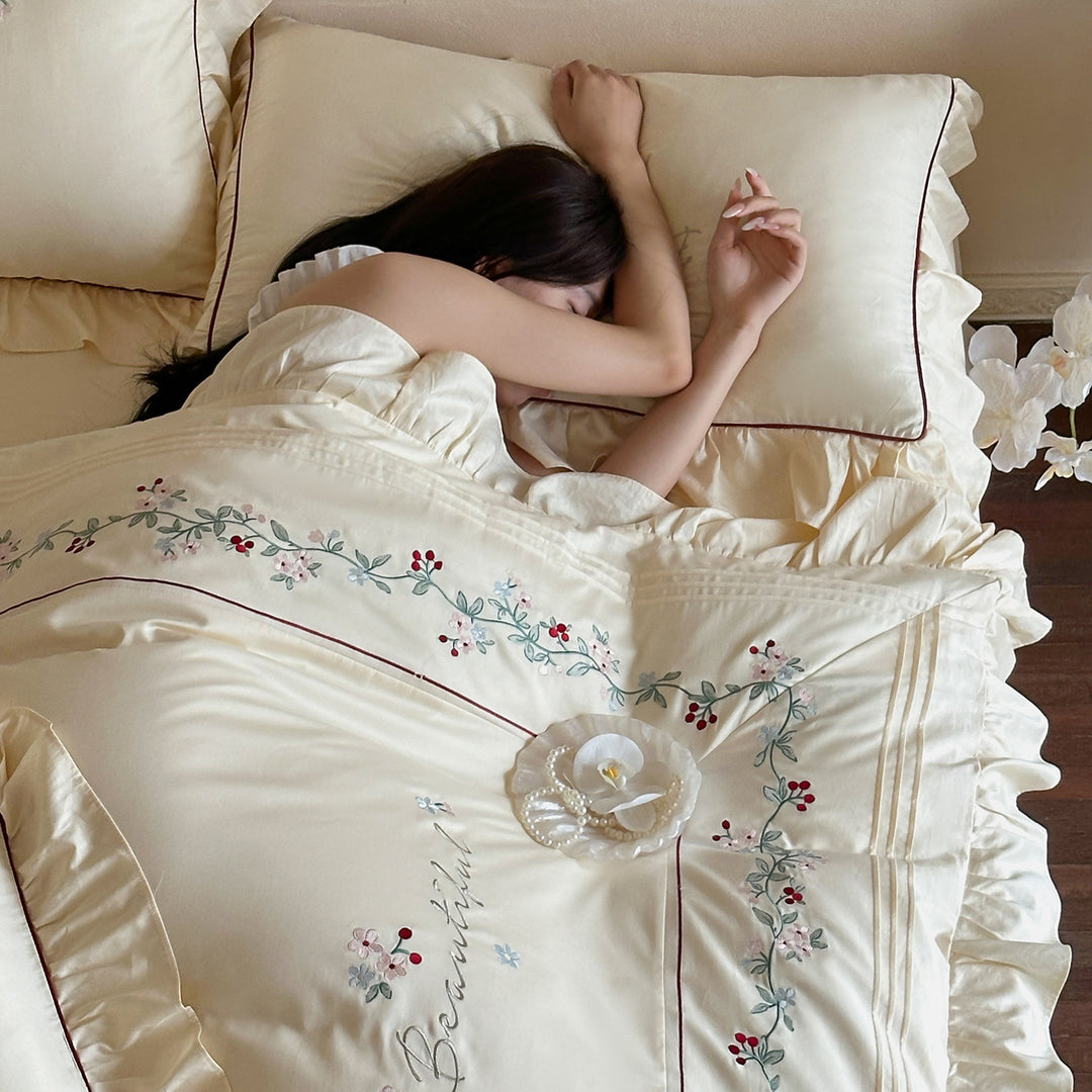 Luxury Ruffled Embroidered Cotton-Sateen Duvet Cover Set with Floral Vine Border