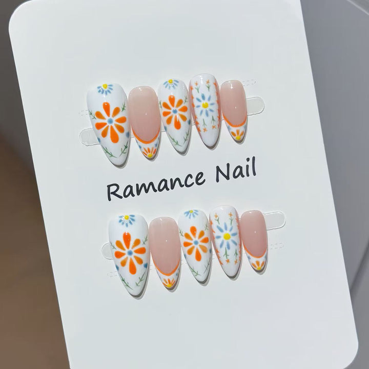 Floral Themed Press-On Nail Art Set Stornfield