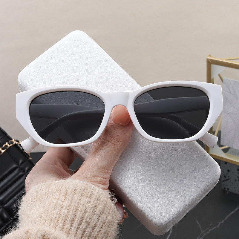 Ladies Cat-Eye Sunglasses with Stylish Frame and UV Protection Stornfield