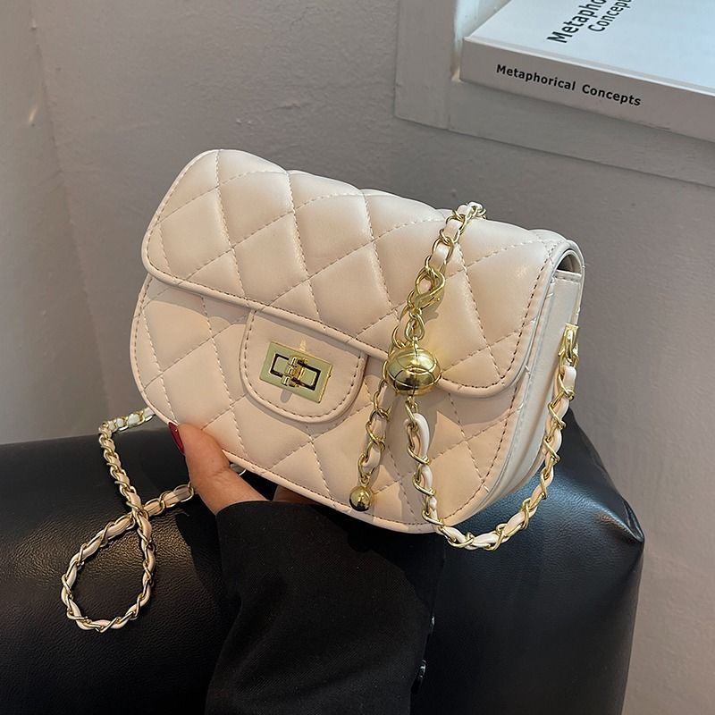 Quilted Elegance Shoulder Bag Stornfield