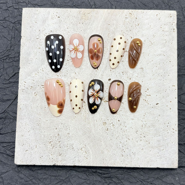 Floral Design Press-On Nail Art Stornfield