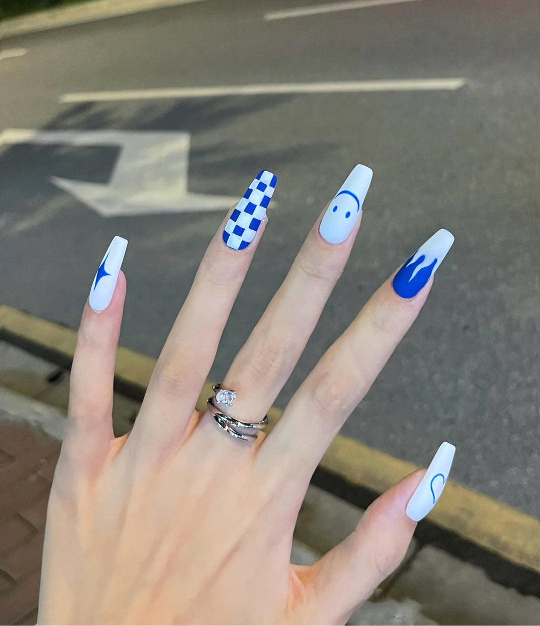 Artificial nail set with creative geometric design Stornfield