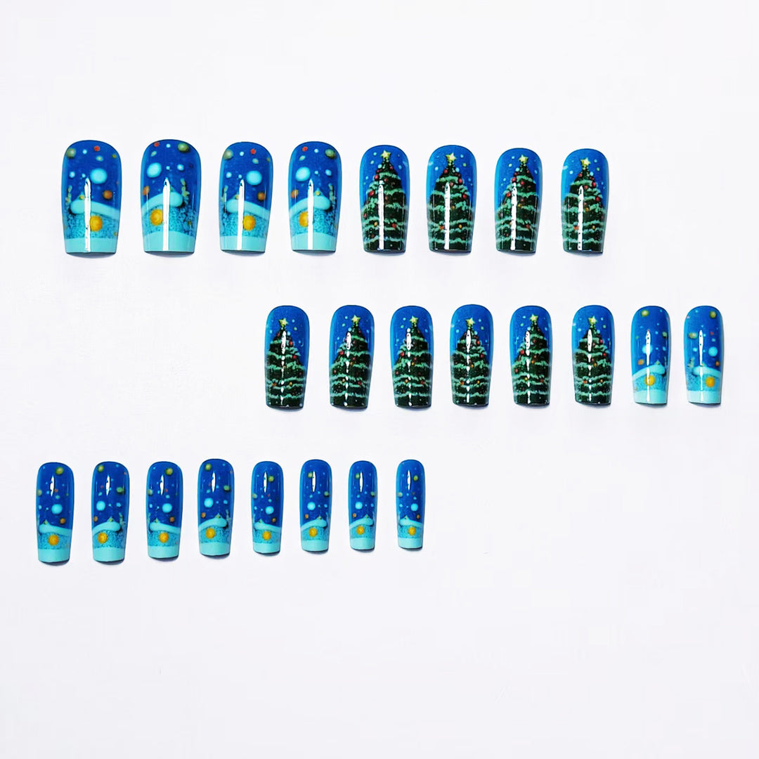 Artificial nails in festive Christmas design Stornfield