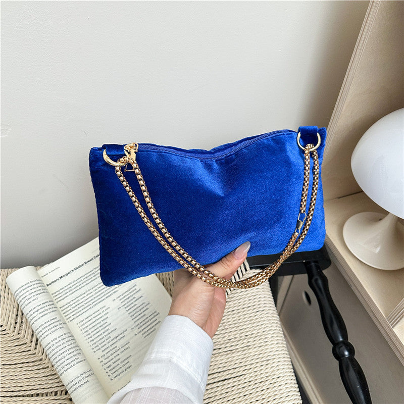 WoElegant Velvet Clutch Bag Stornfield