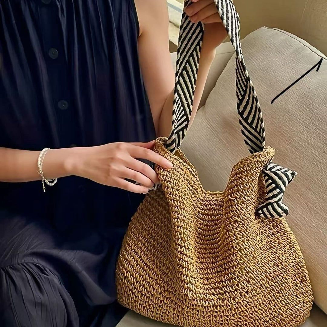 Handcrafted Trendy Straw Bag Stornfield