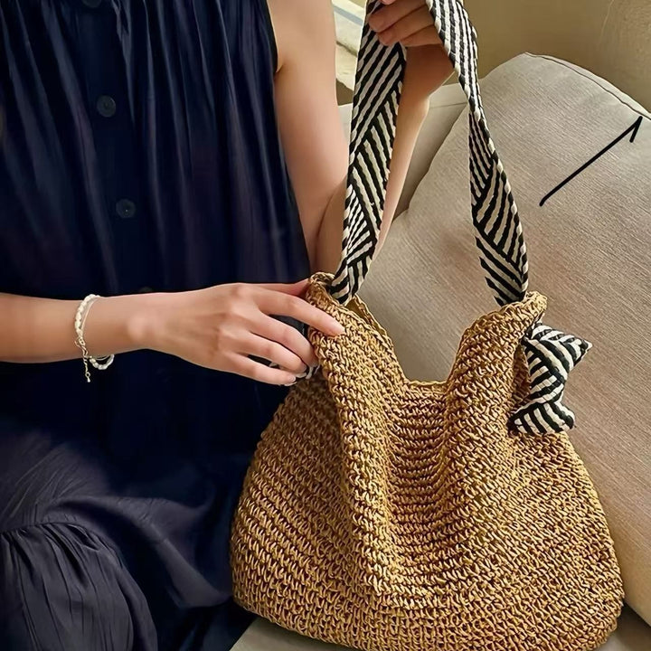 Handcrafted Trendy Straw Bag Stornfield