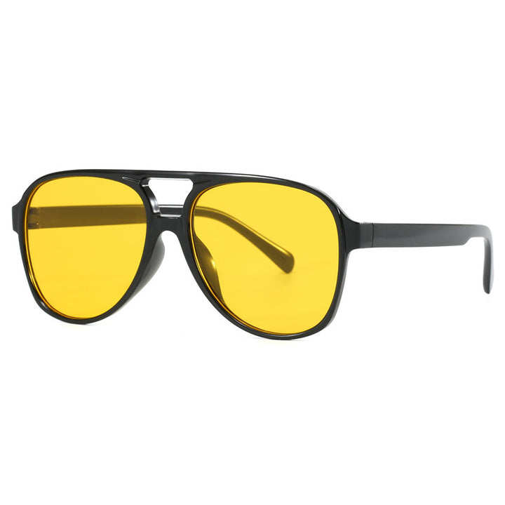 Women’s Oversized Sunglasses with Sporty Design Stornfield