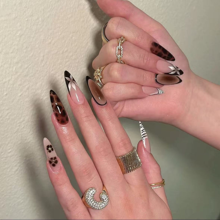 Artistic Stiletto Nail Set Stornfield