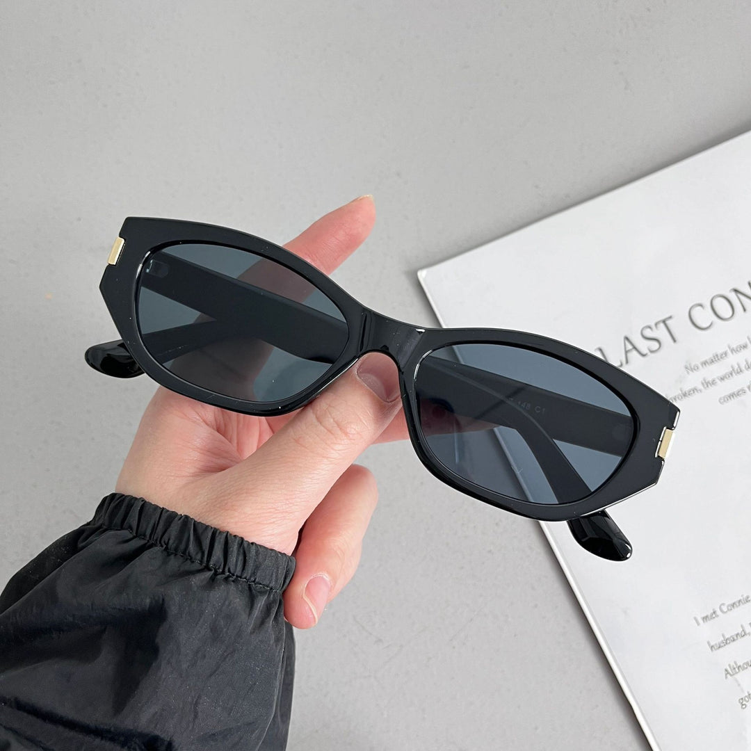Stylish Cat-Eye Sunglasses Stornfield