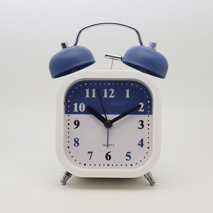 Quarz Alarm Clock in Modern Retro Style Stornfield