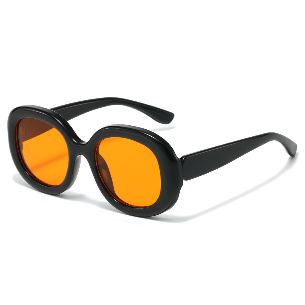 Fashion-Forward Retro-Inspired Round Sunglasses Stornfield