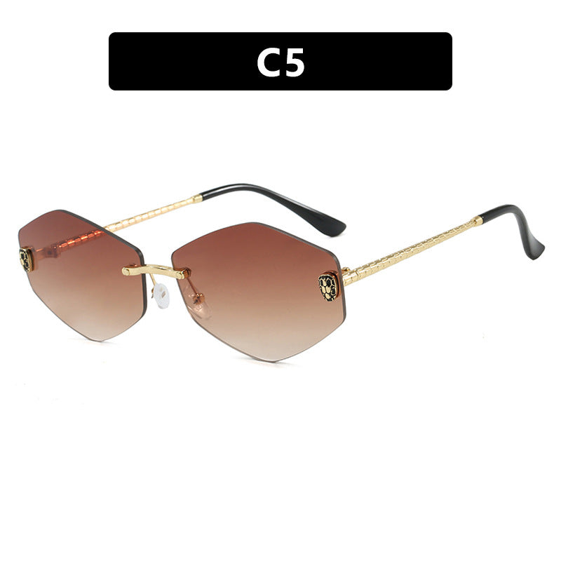 Women's geometric sunglasses in modern design with elegant metal frame Stornfield