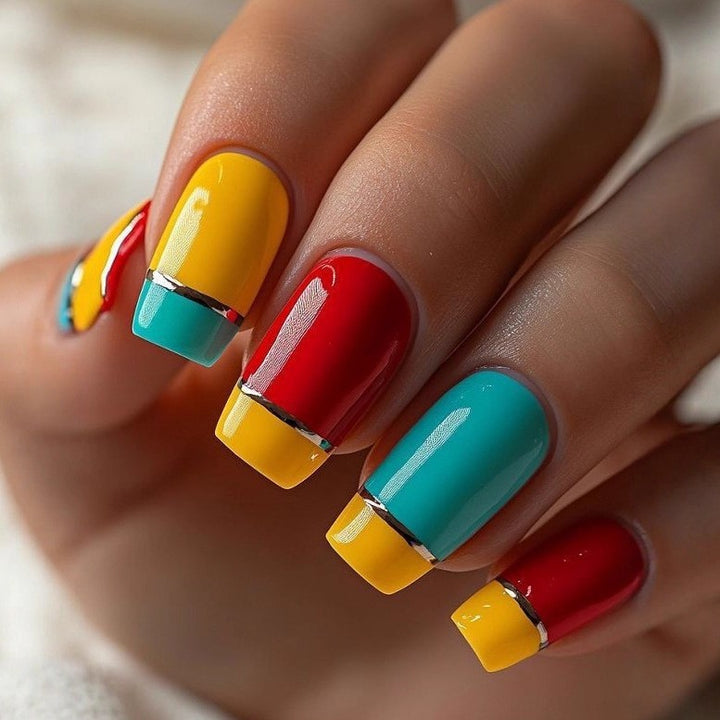 Elegant Artificial Nails with French Manicure and Glitter Effects Stornfield