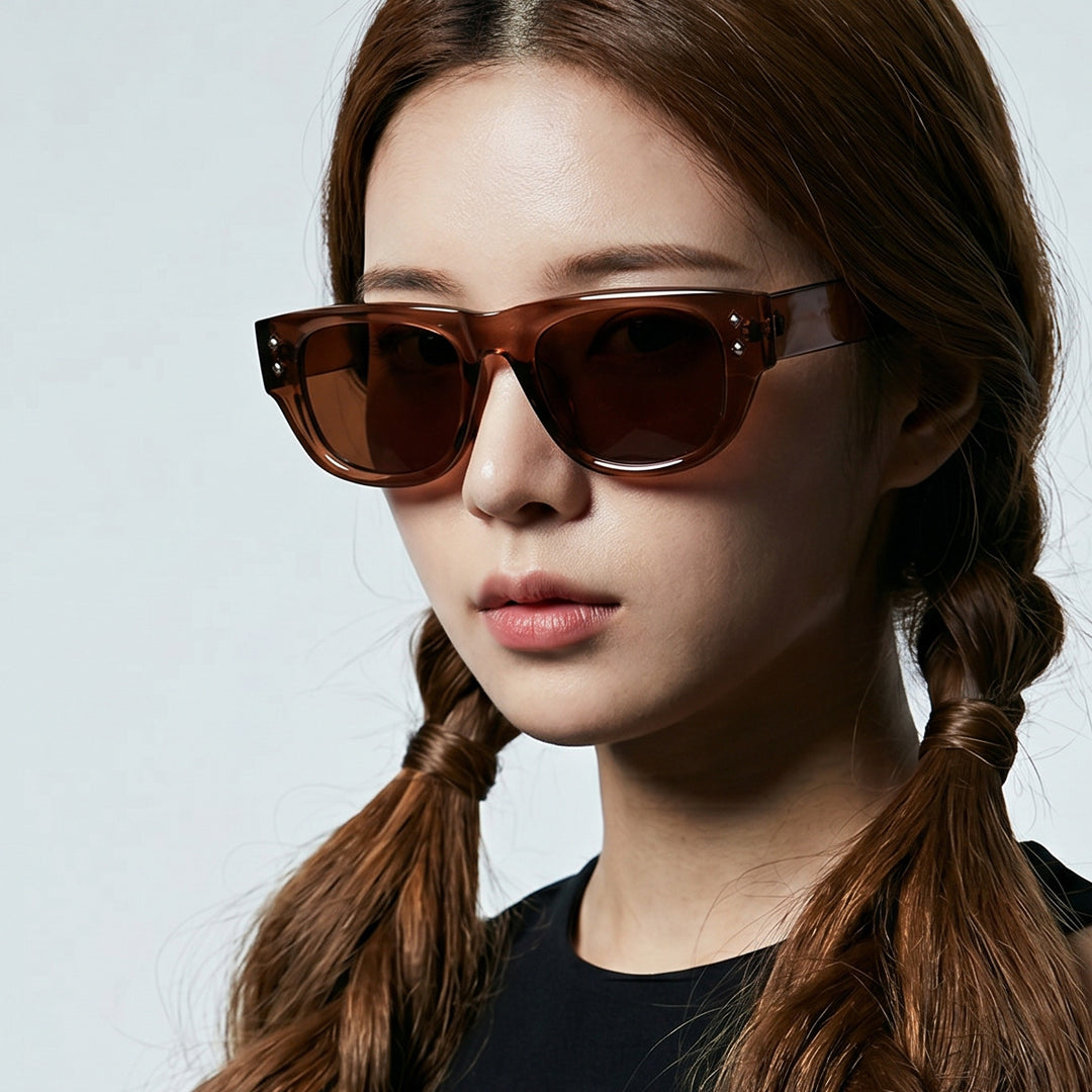 Women's fashionable sunglasses in trendy rectangle design Stornfield