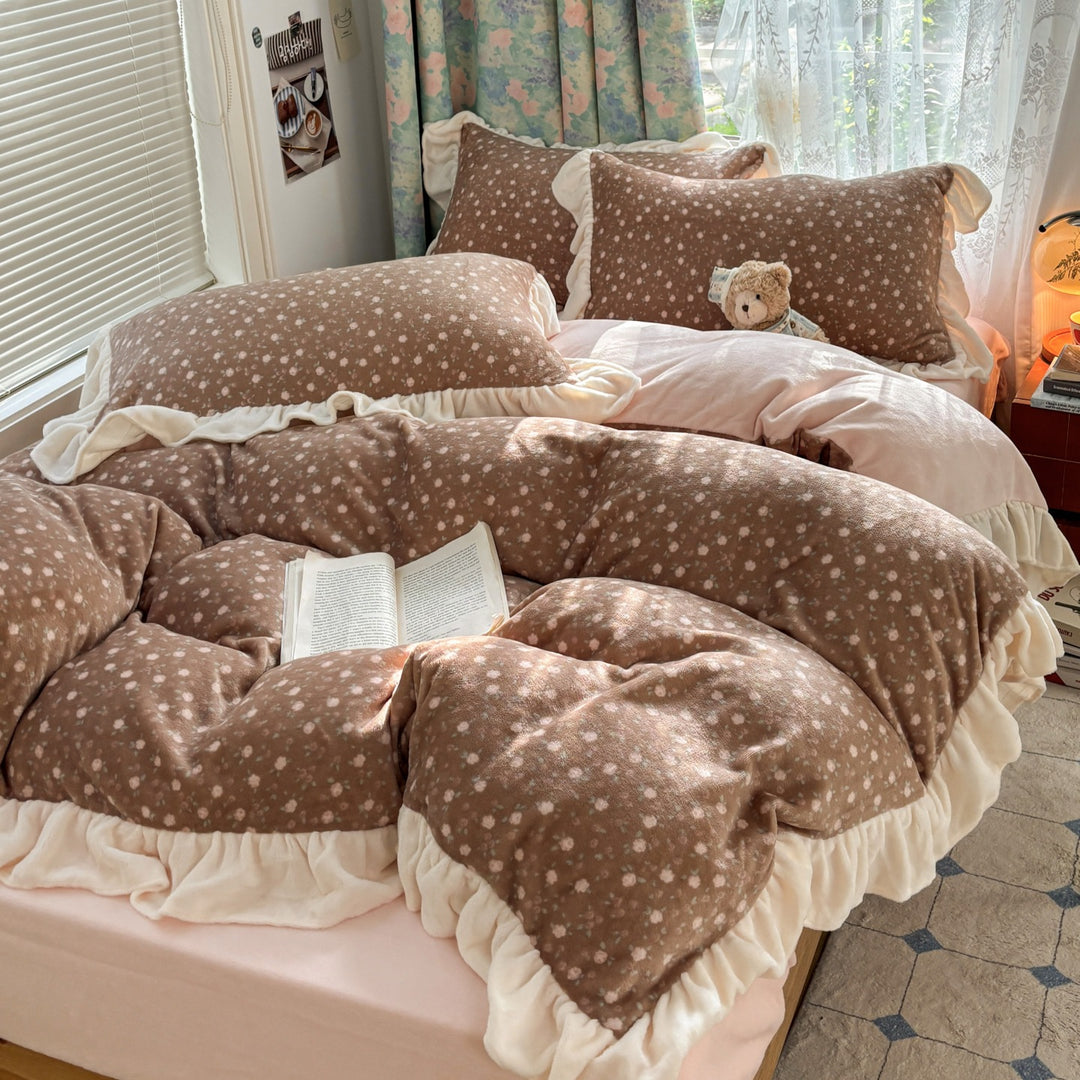 Floral Ruffled Plush Comforter Set