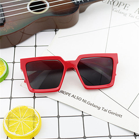 Women's oversized sunglasses in trendy corner design Stornfield