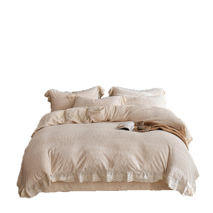 Romantic cotton bedding set with jacquard relief and lace trim