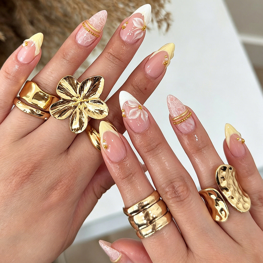 Artful nail tips with floral design Stornfield