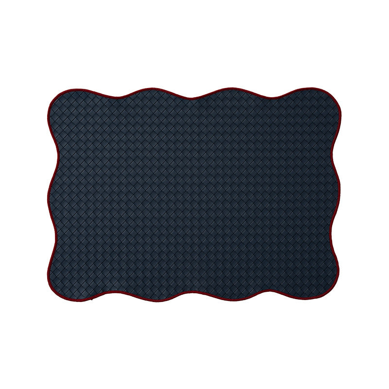 Table mat made of microfiber with wavy hem