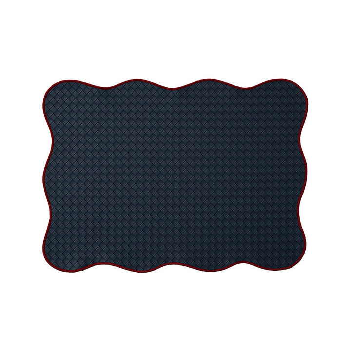 Table mat made of microfiber with wavy hem